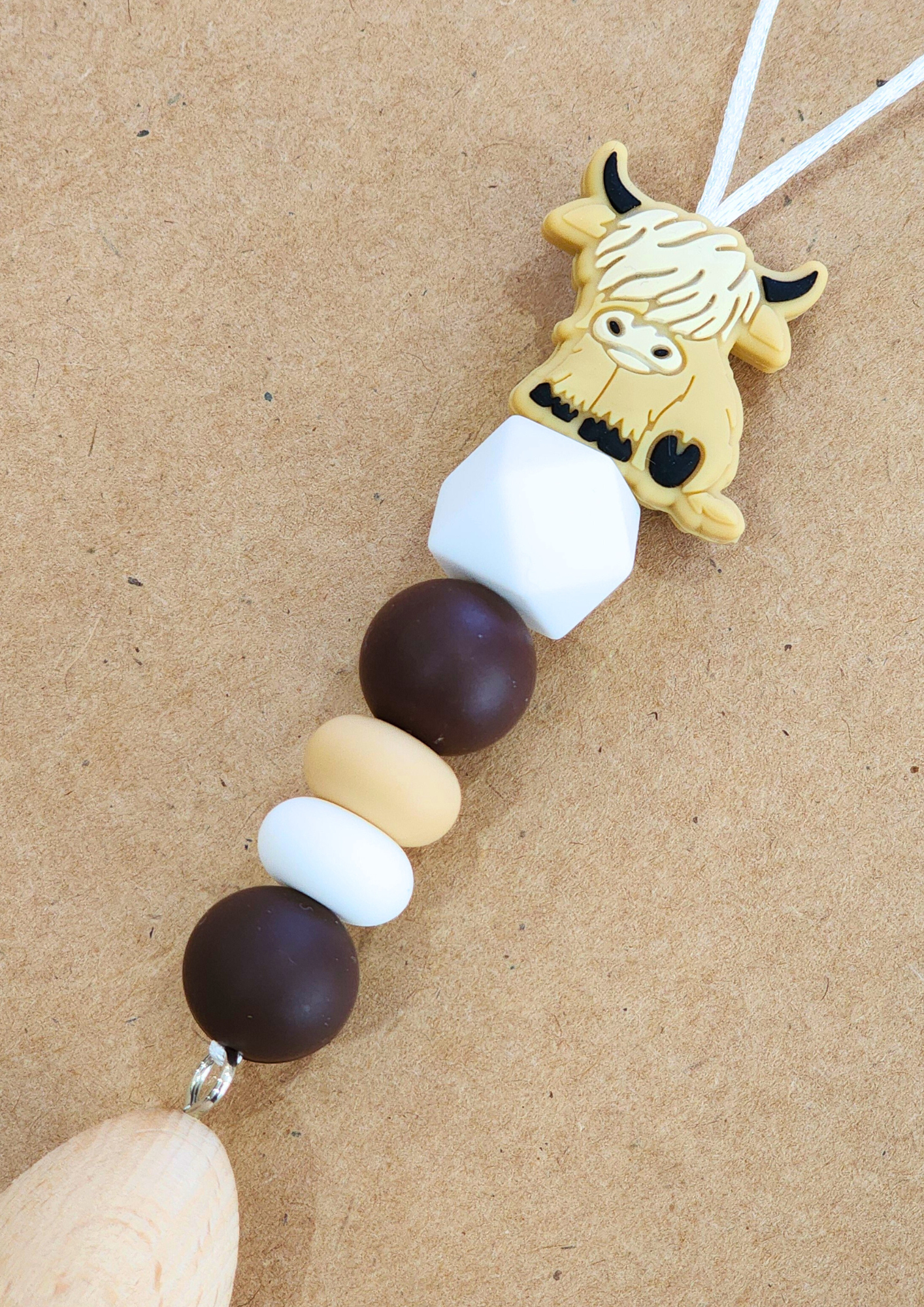 silicone-beaded-hanging-diffuser-pet-friendly-scented_2