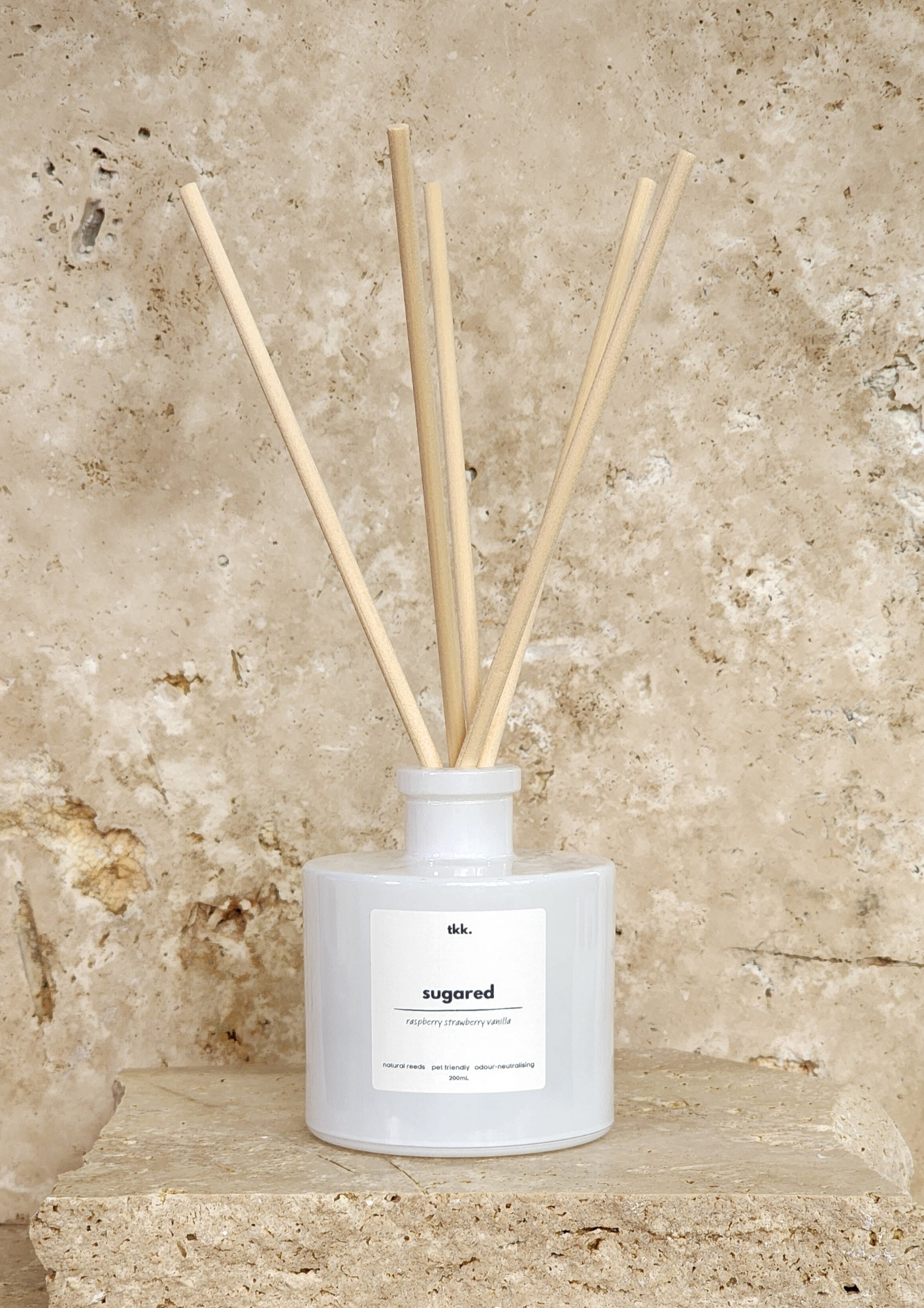 natural-reed-diffuser-highly-scented-room-fragrance