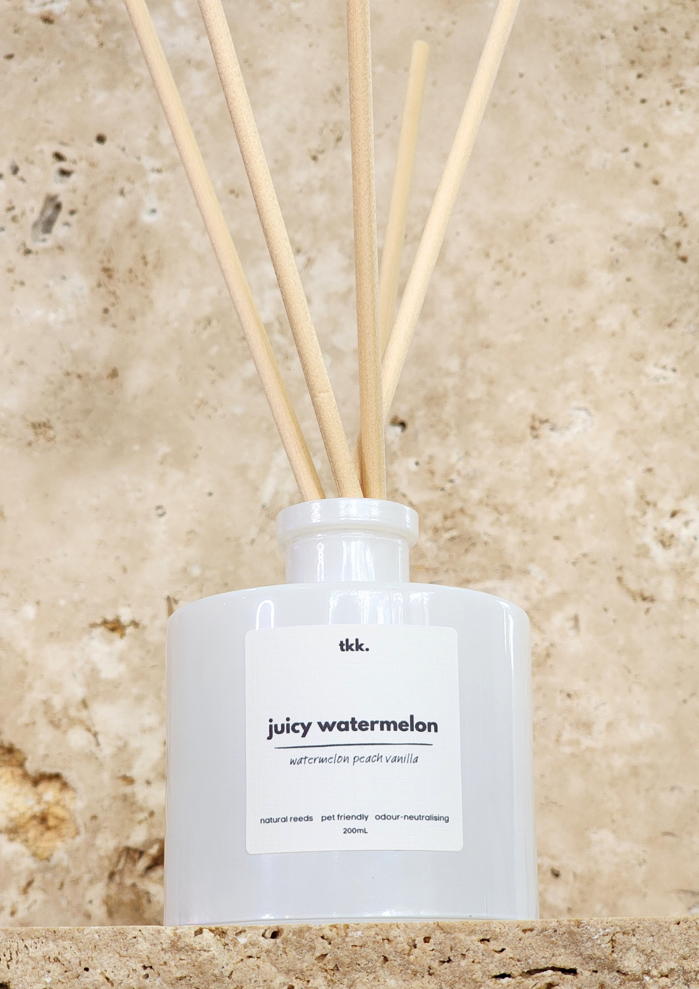 natural-reed-diffuser-highly-scented-room-fragrance