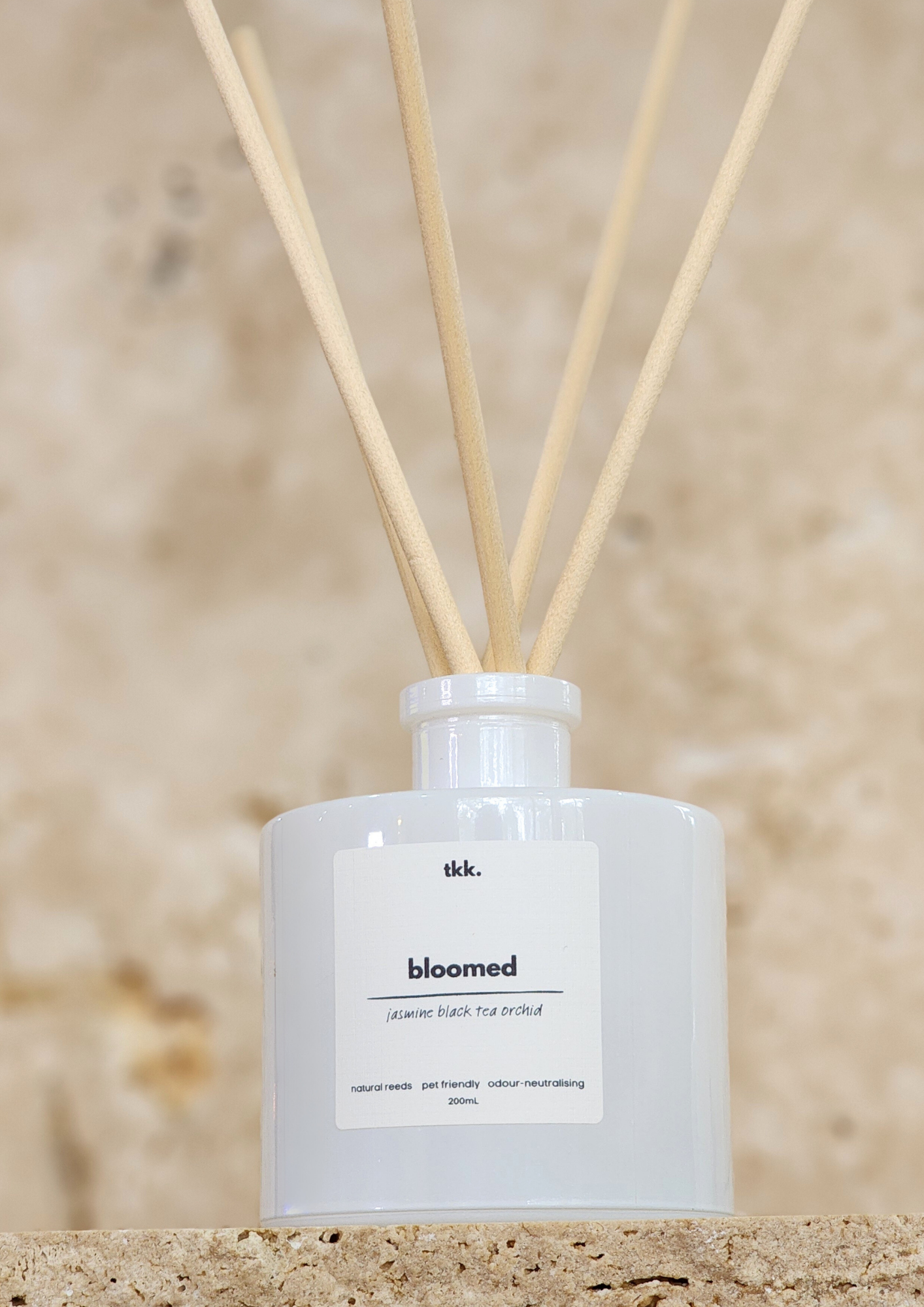 natural-reed-diffuser-highly-scented-room-fragrance