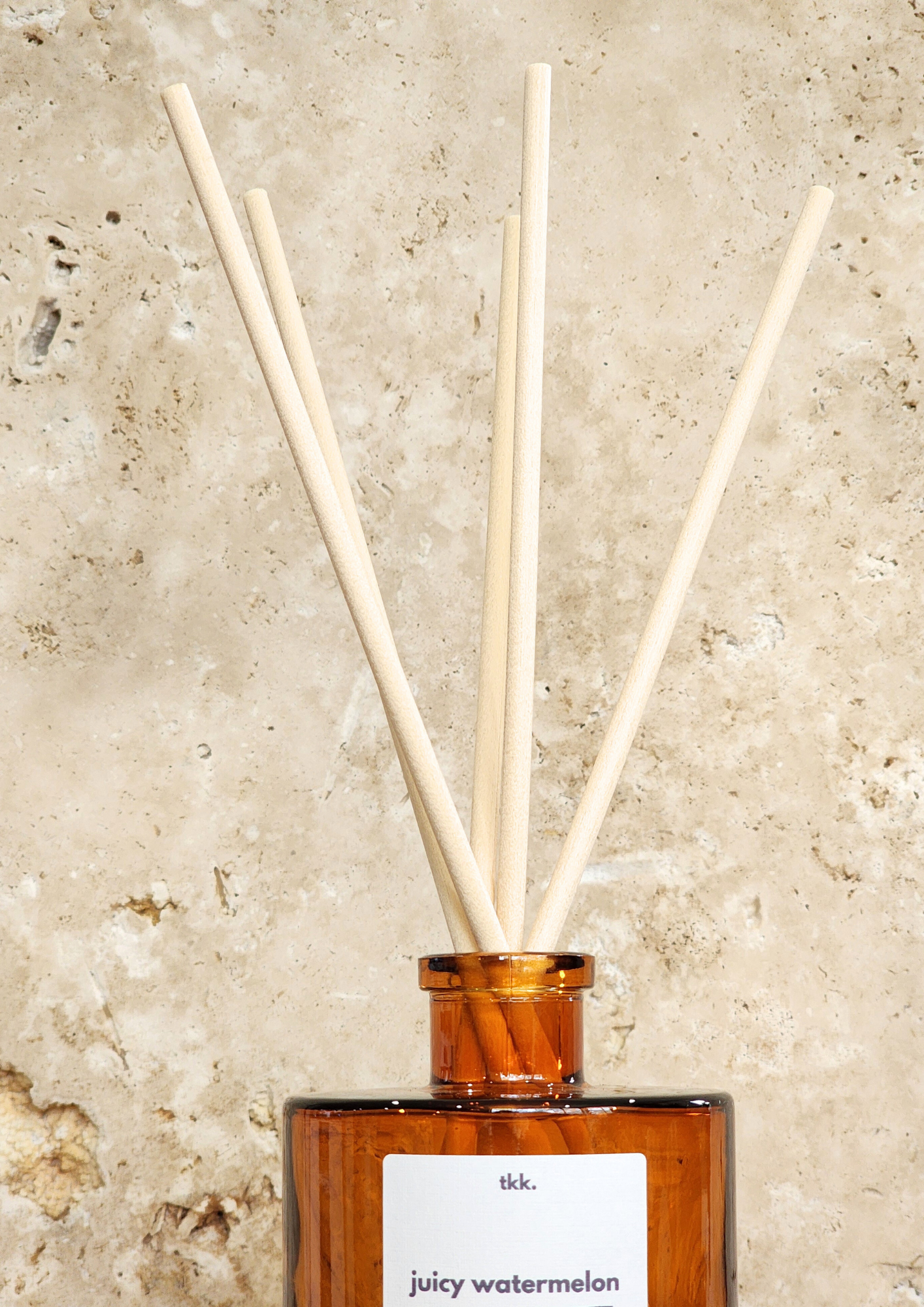 natural-reed-diffuser-highly-scented-room-fragrance