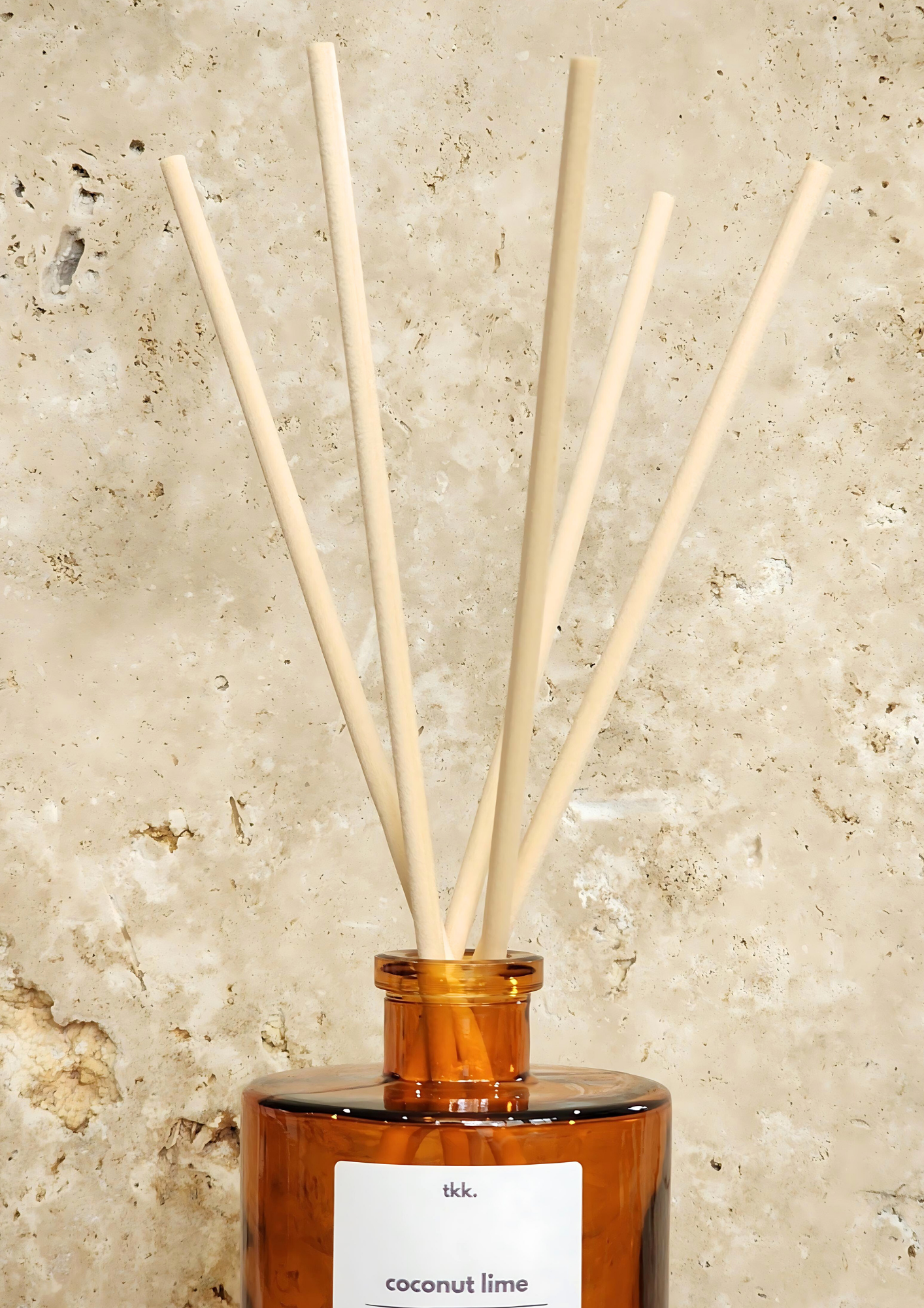 natural-reed-diffuser-highly-scented-room-fragrance