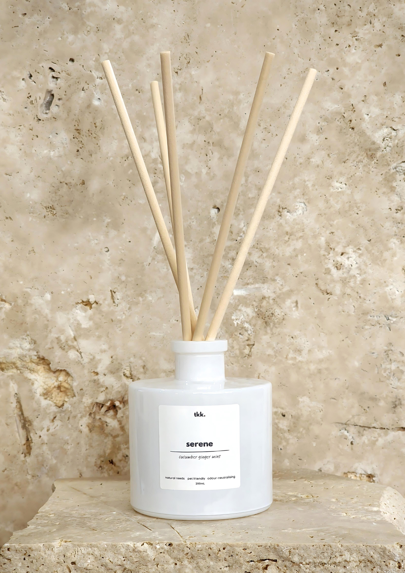 natural-reed-diffuser-highly-scented-room-fragrance