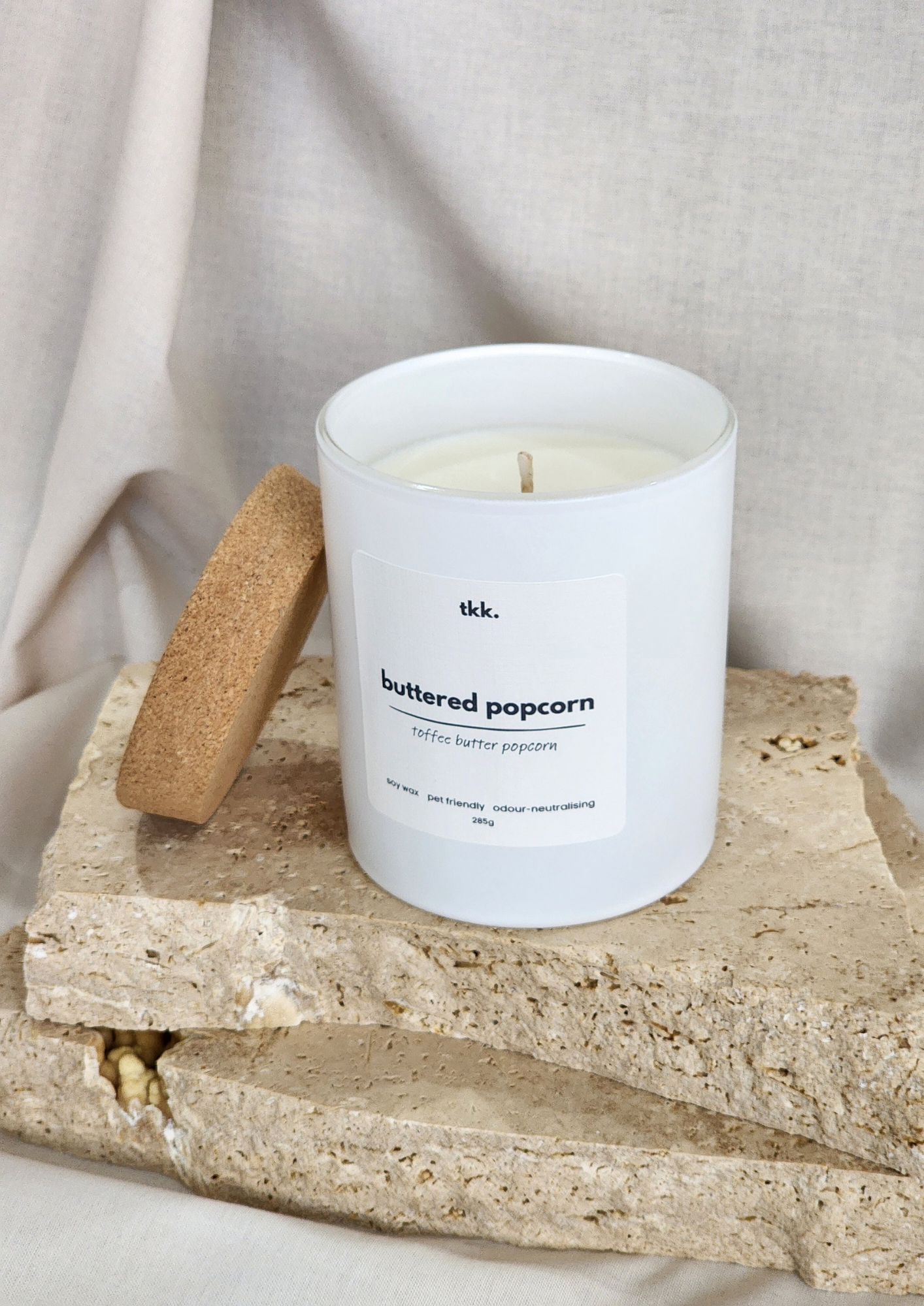 soy-wax-candle-highly-scented-hand-poured-pet-friendly-odour-neutralising-candle