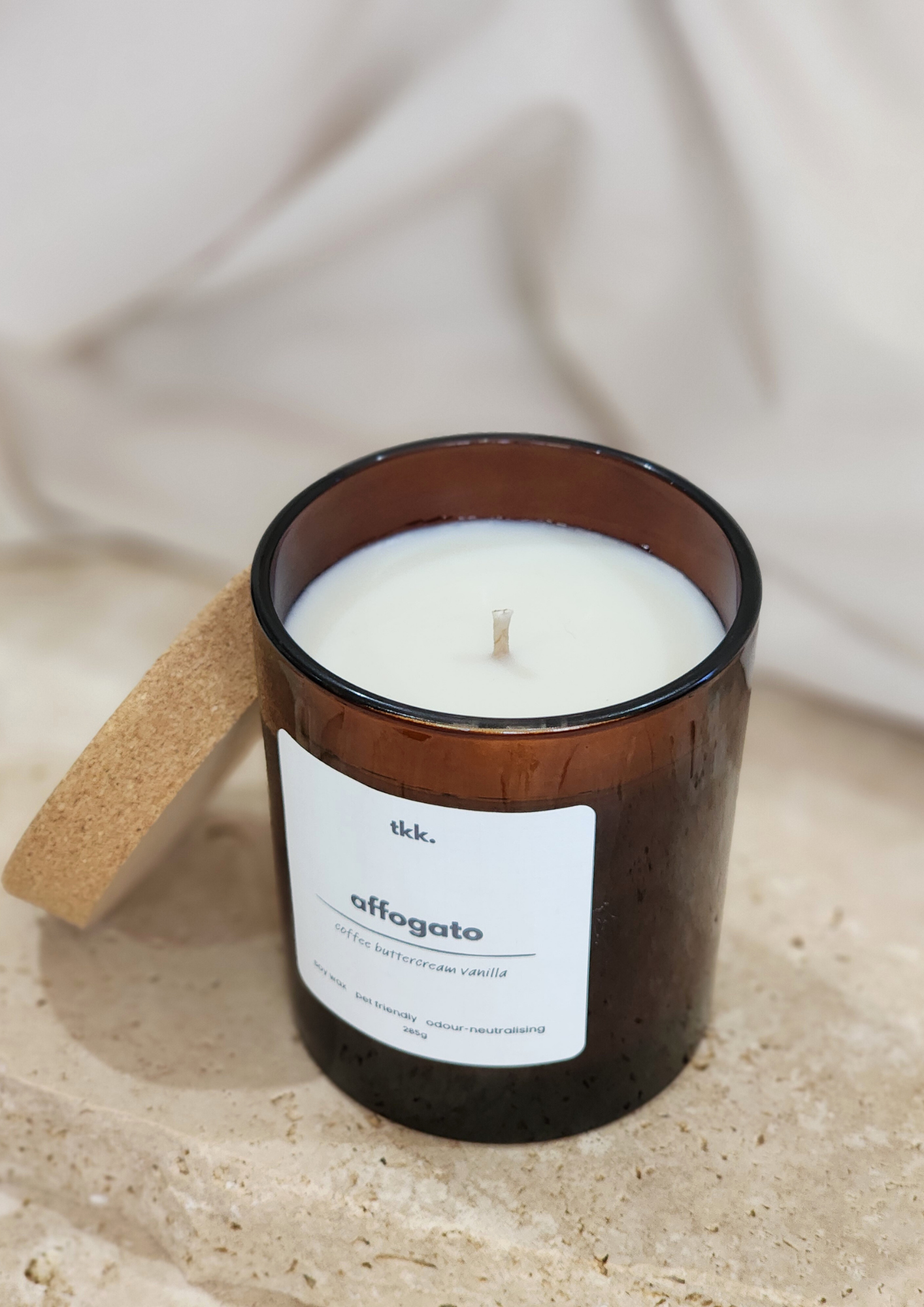 soy-wax-candle-highly-scented-hand-poured-pet-friendly-odour-neutralising-candle