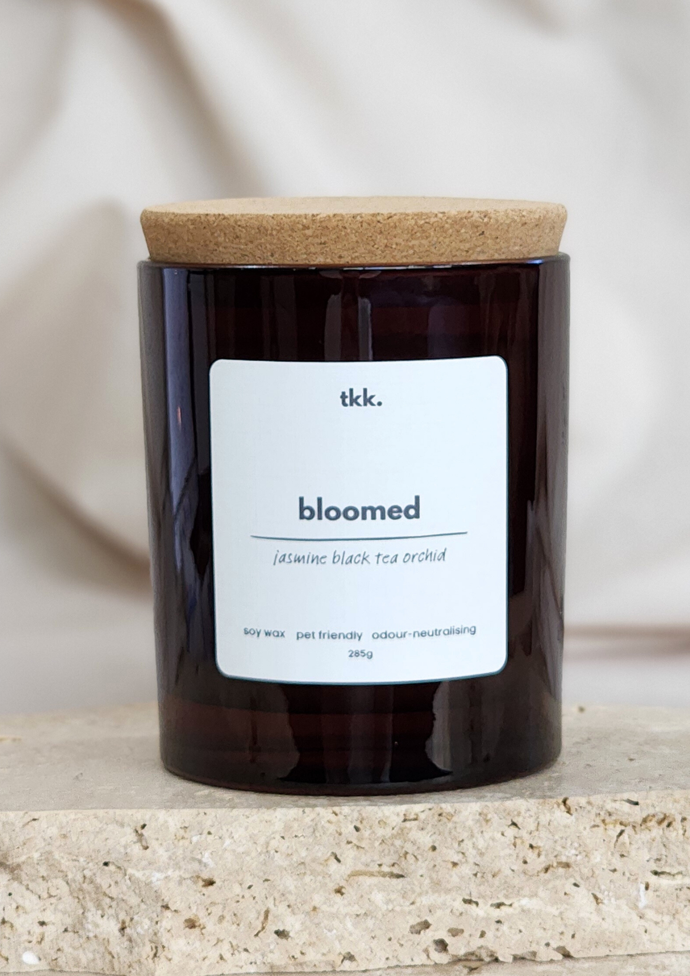 soy-wax-candle-highly-scented-hand-poured-pet-friendly-odour-neutralising-candle