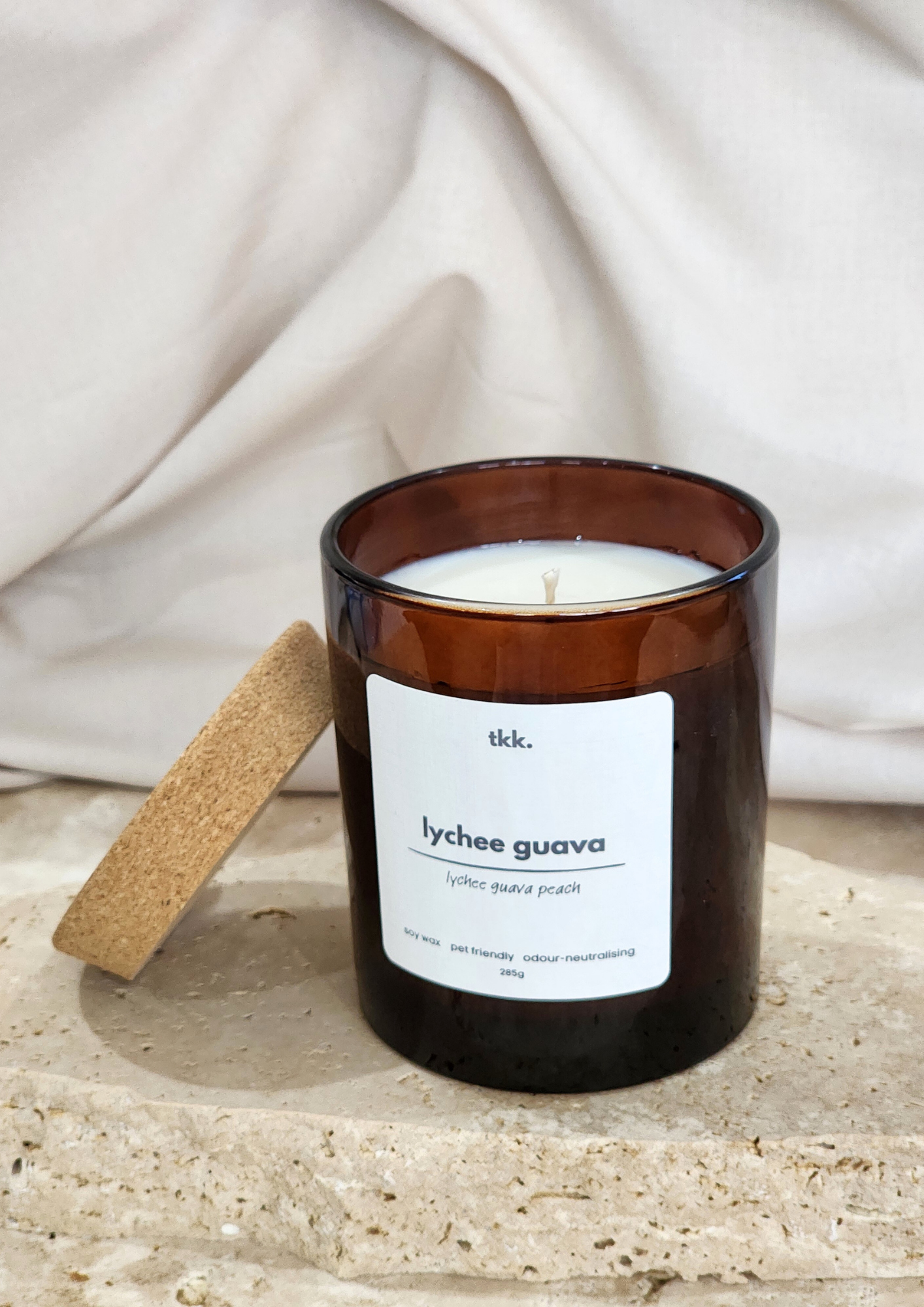 soy-wax-candle-highly-scented-hand-poured-pet-friendly-odour-neutralising-candle