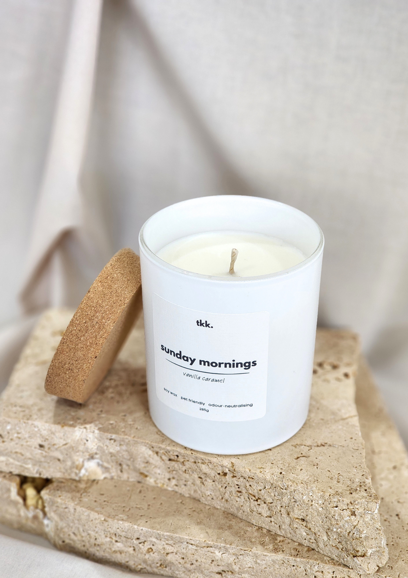 soy-wax-candle-highly-scented-hand-poured-pet-friendly-odour-neutralising-candle