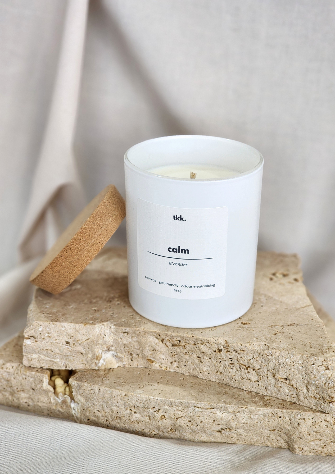 soy-wax-candle-highly-scented-hand-poured-pet-friendly-odour-neutralising-candle